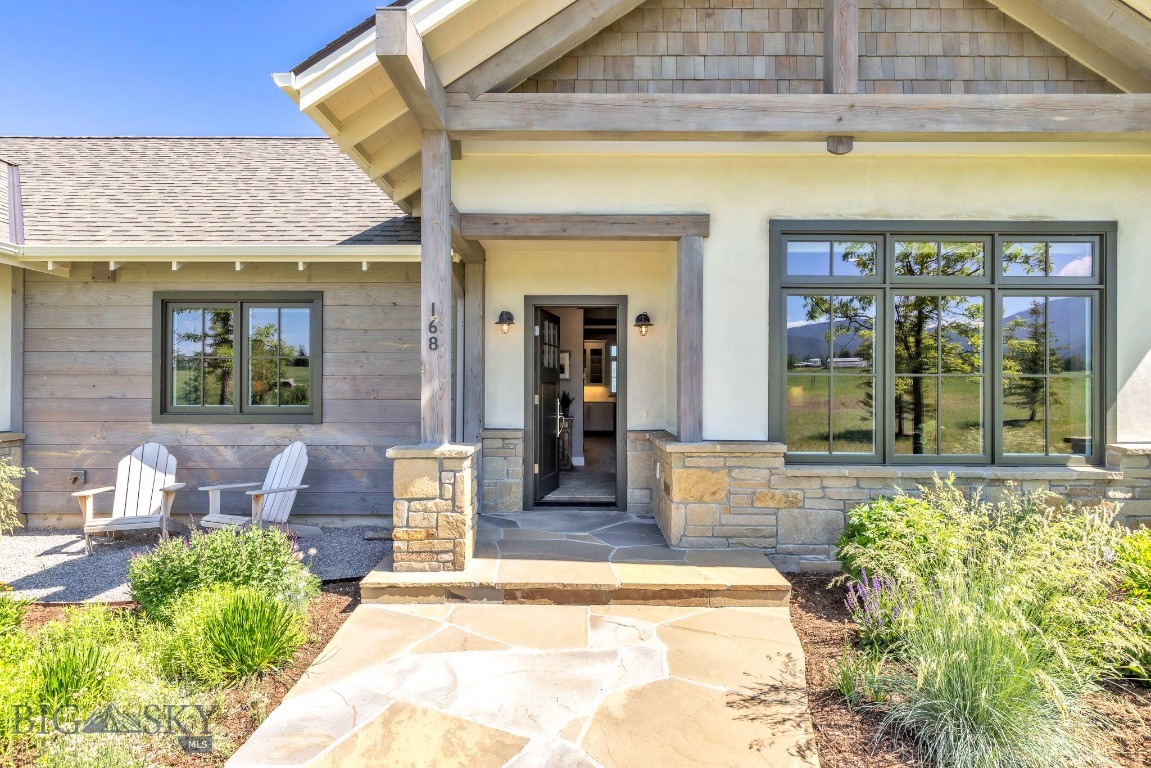 168 Hawthorn Lane Property Photo 6