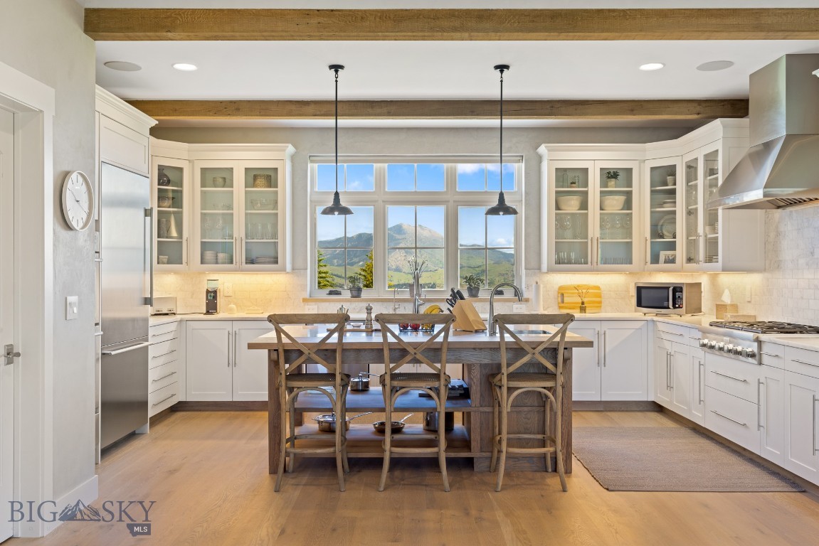 168 Hawthorn Lane Property Photo 8