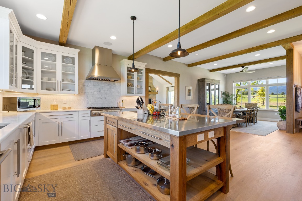 168 Hawthorn Lane Property Photo 9