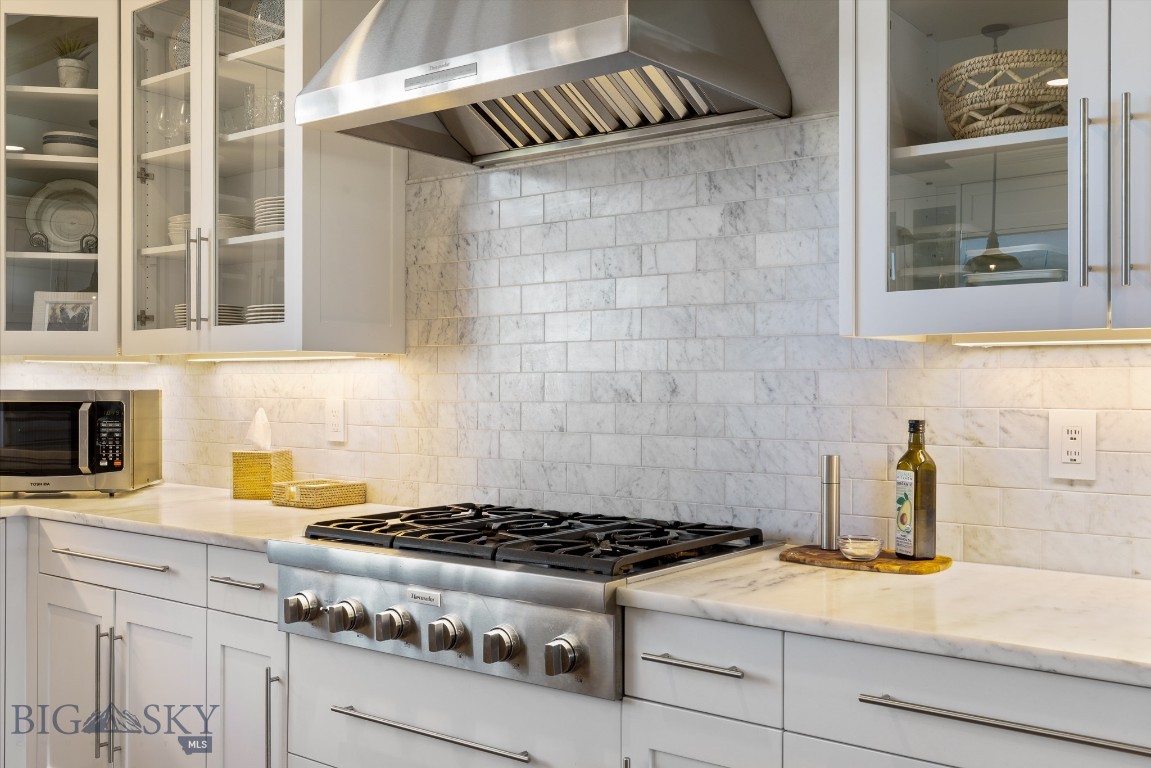 168 Hawthorn Lane Property Photo 10