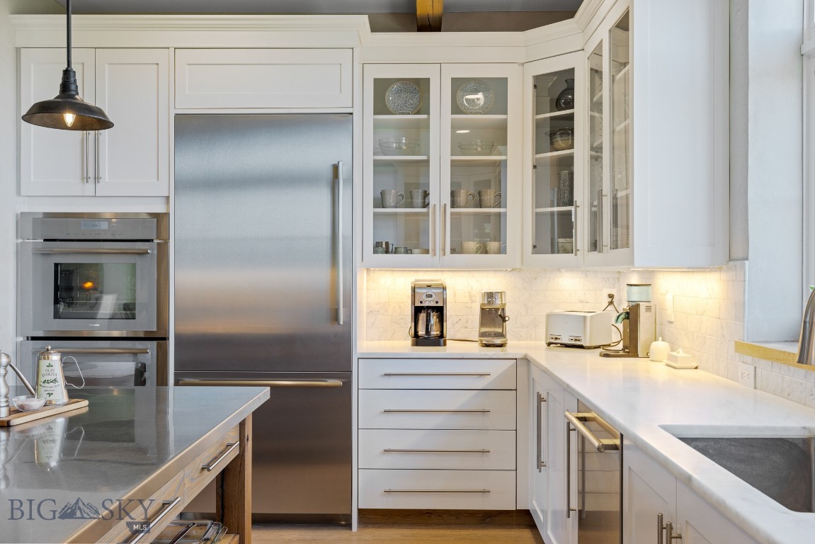 168 Hawthorn Lane Property Photo 12