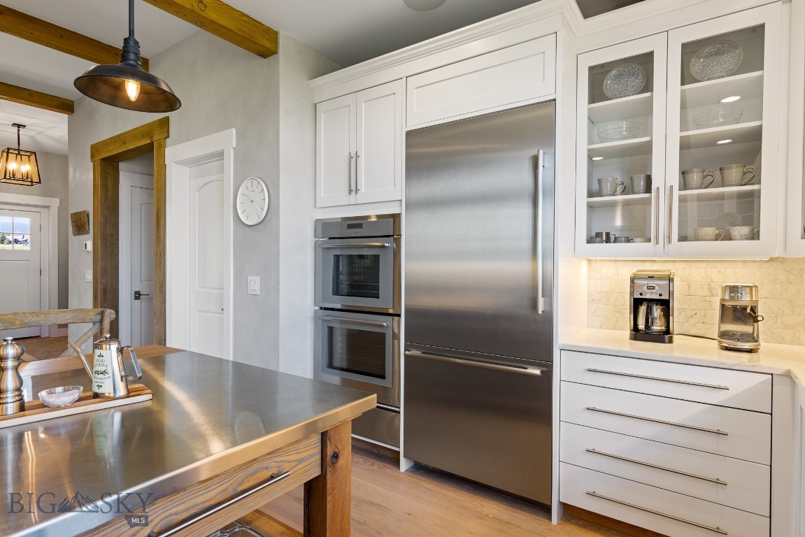 168 Hawthorn Lane Property Photo 13