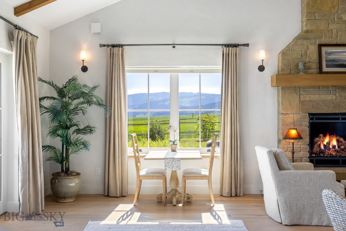 168 Hawthorn Lane Property Photo 22