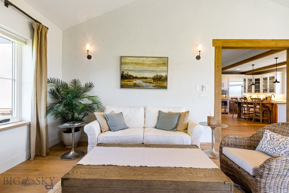 168 Hawthorn Lane Property Photo 25