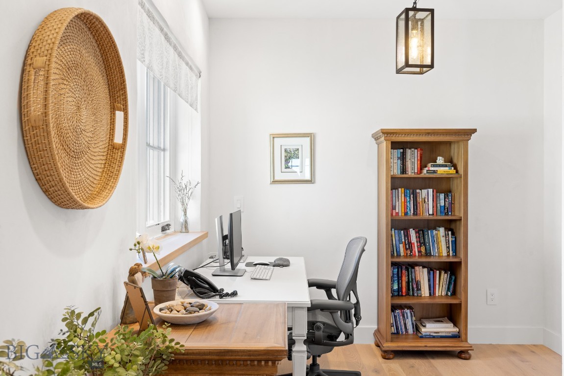 168 Hawthorn Lane Property Photo 41