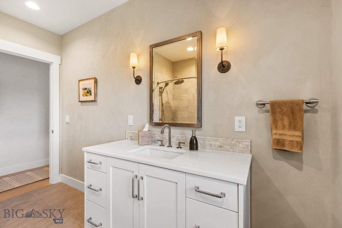 168 Hawthorn Lane Property Photo 48