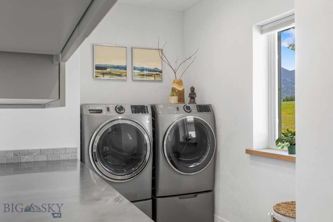 168 Hawthorn Lane Property Photo 50