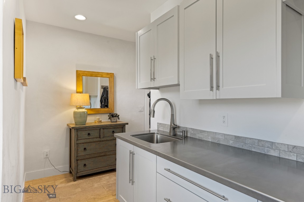 168 Hawthorn Lane Property Photo 51