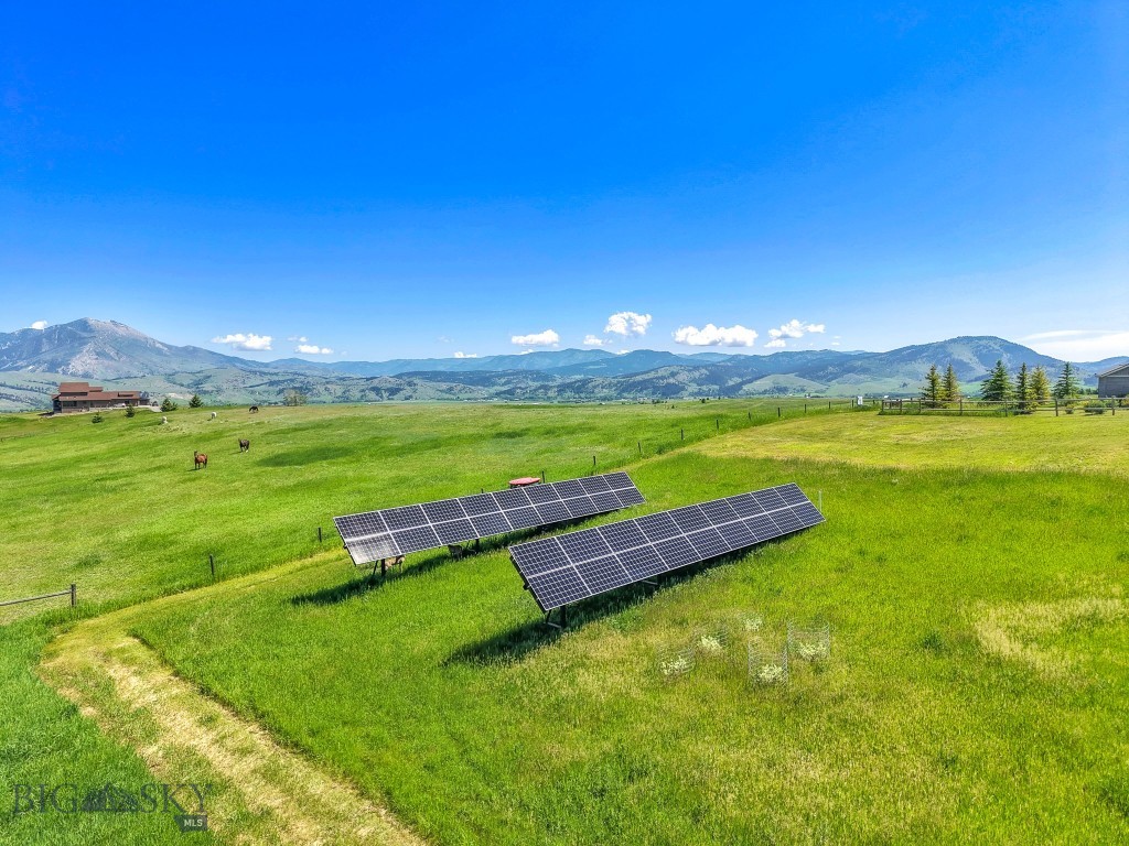 168 Hawthorn Lane Property Photo 67