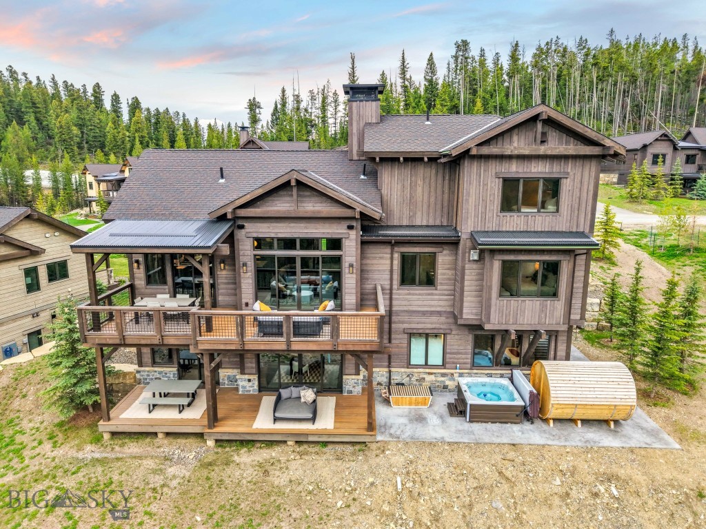 545 Outlook Trail 60 Property Photo 4