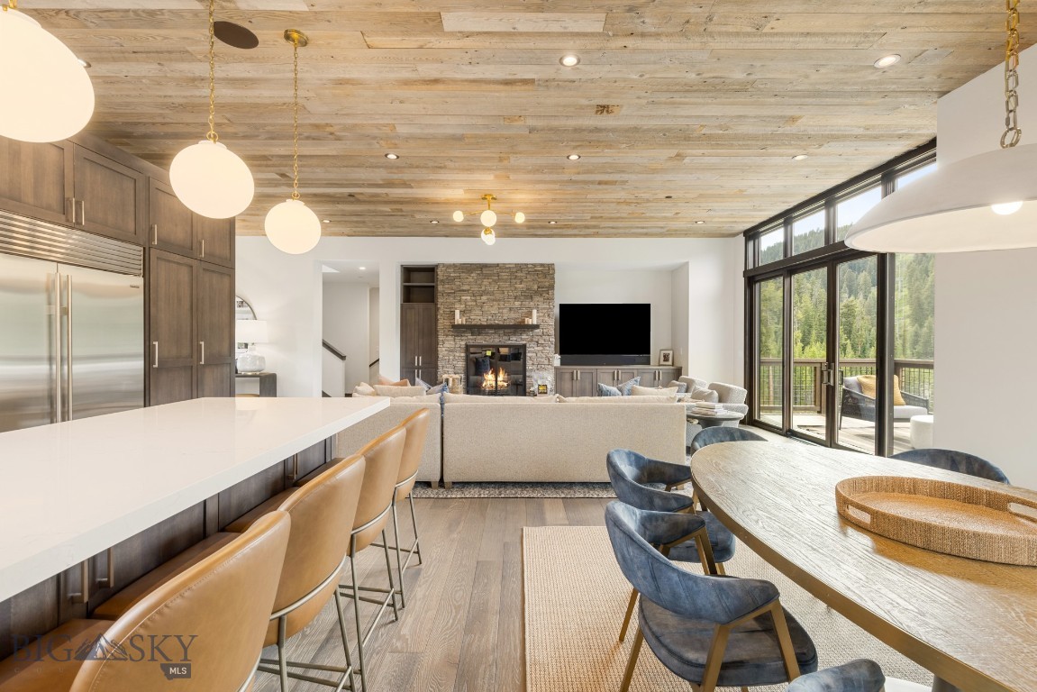 545 Outlook Trail 60 Property Photo 8