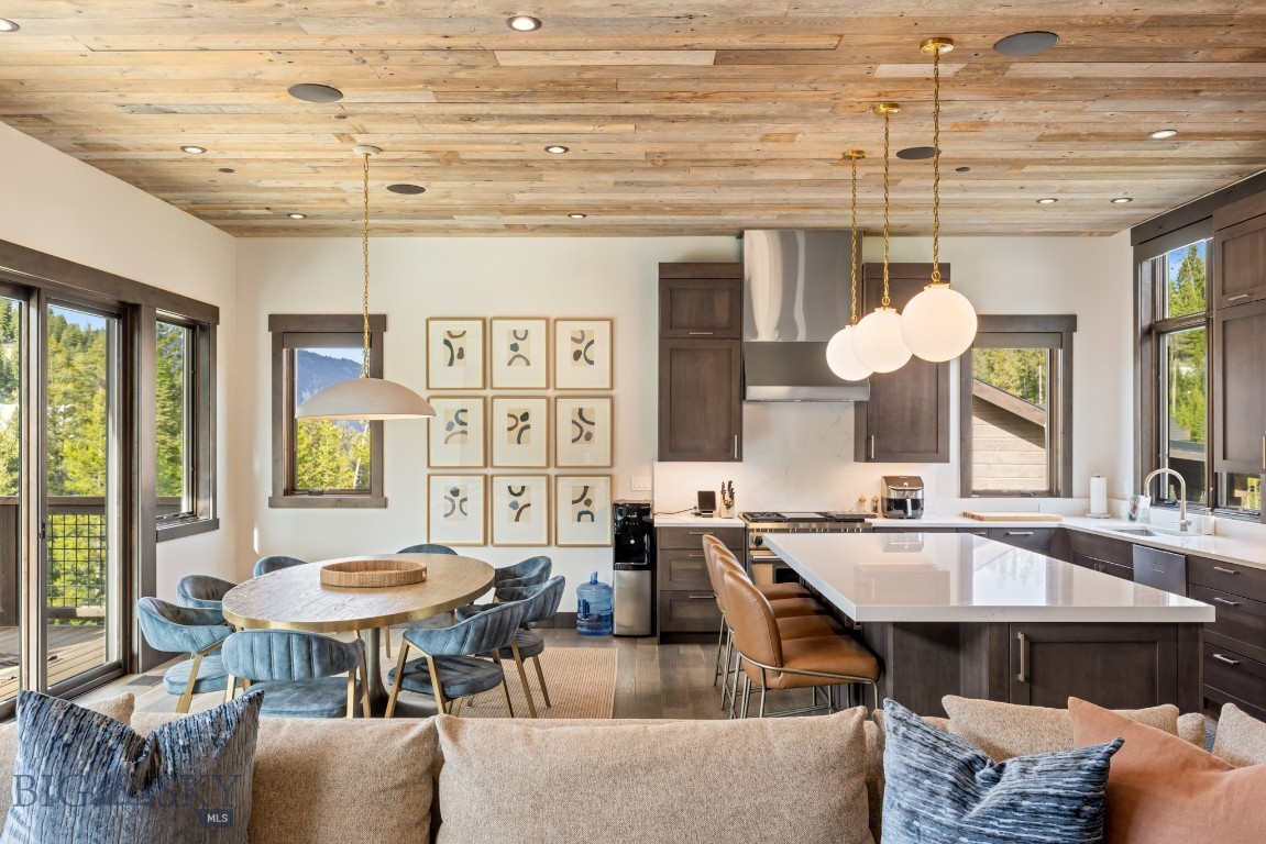 545 Outlook Trail 60 Property Photo 24