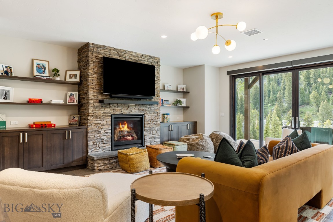 545 Outlook Trail 60 Property Photo 34