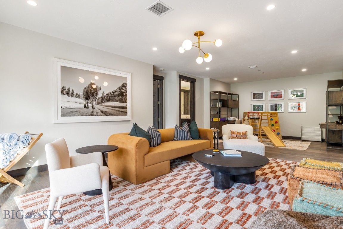 545 Outlook Trail 60 Property Photo 35