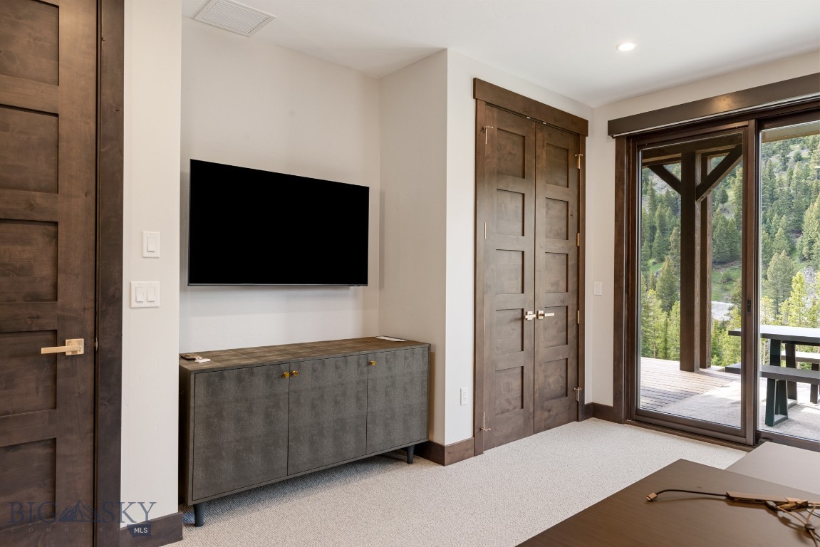 545 Outlook Trail 60 Property Photo 39