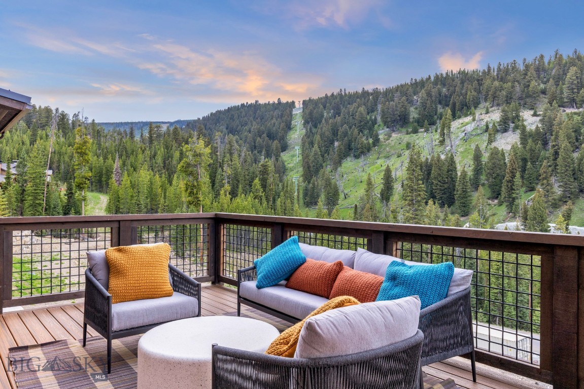 545 Outlook Trail 60 Property Photo 48