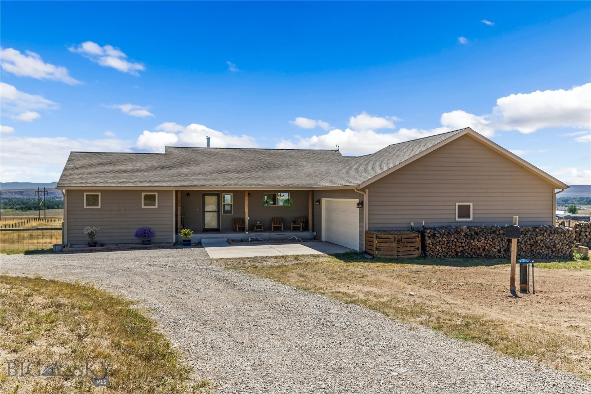 102 Eustis Road Property Photo 1