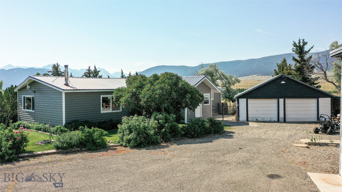 15 W End Road Property Photo 1