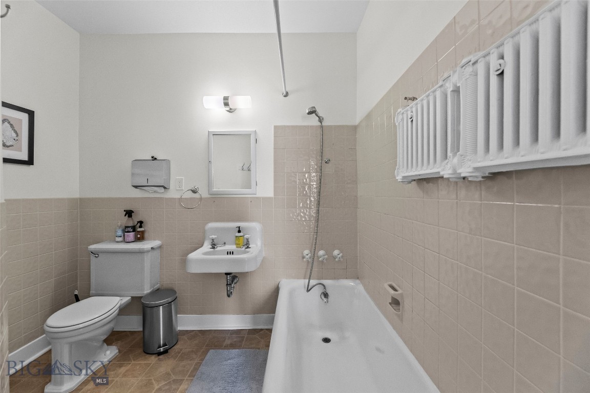 319 S Willson Property Photo 57