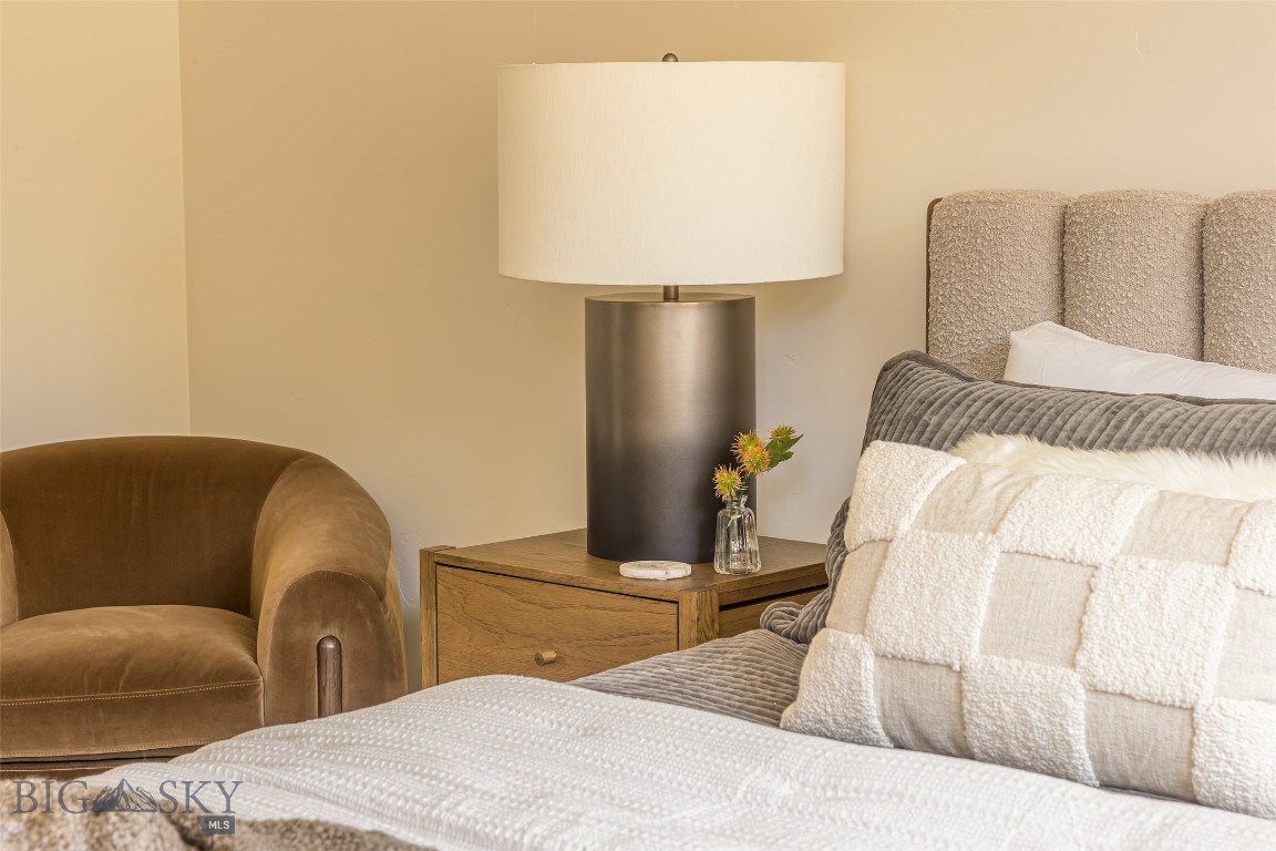 2d Summit View - 403d Property Photo 39