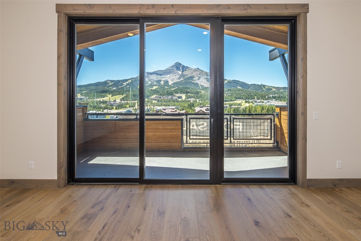 2d Summit View - 502d Property Photo 7