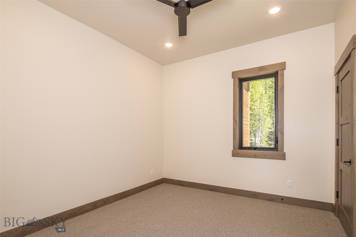 2d Summit View - 502d Property Photo 18