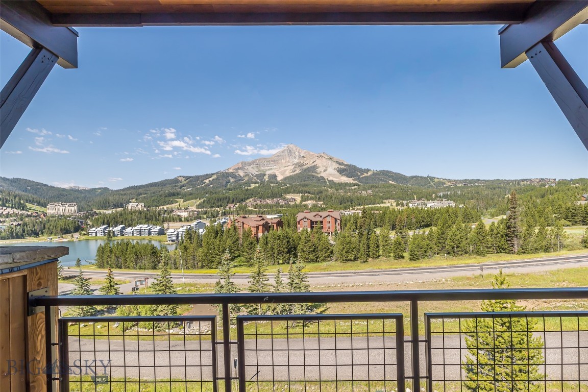 2D Summit View - 401D Property Photo 1
