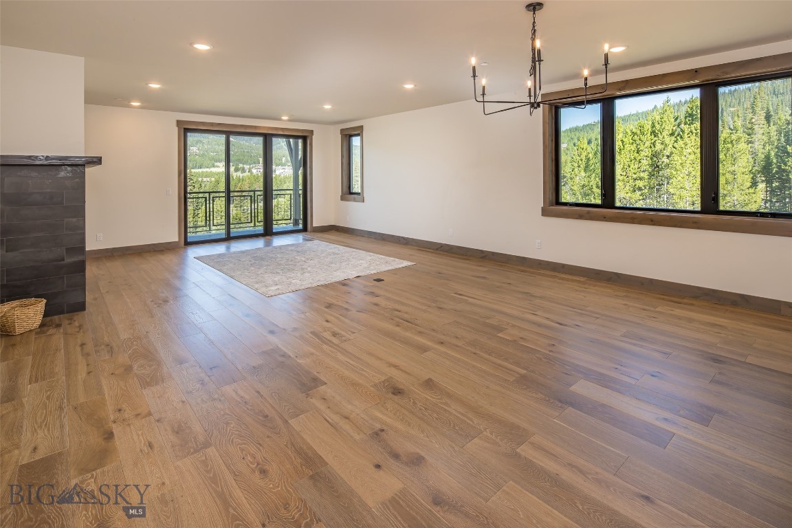 2d Summit View - 401d Property Photo 8