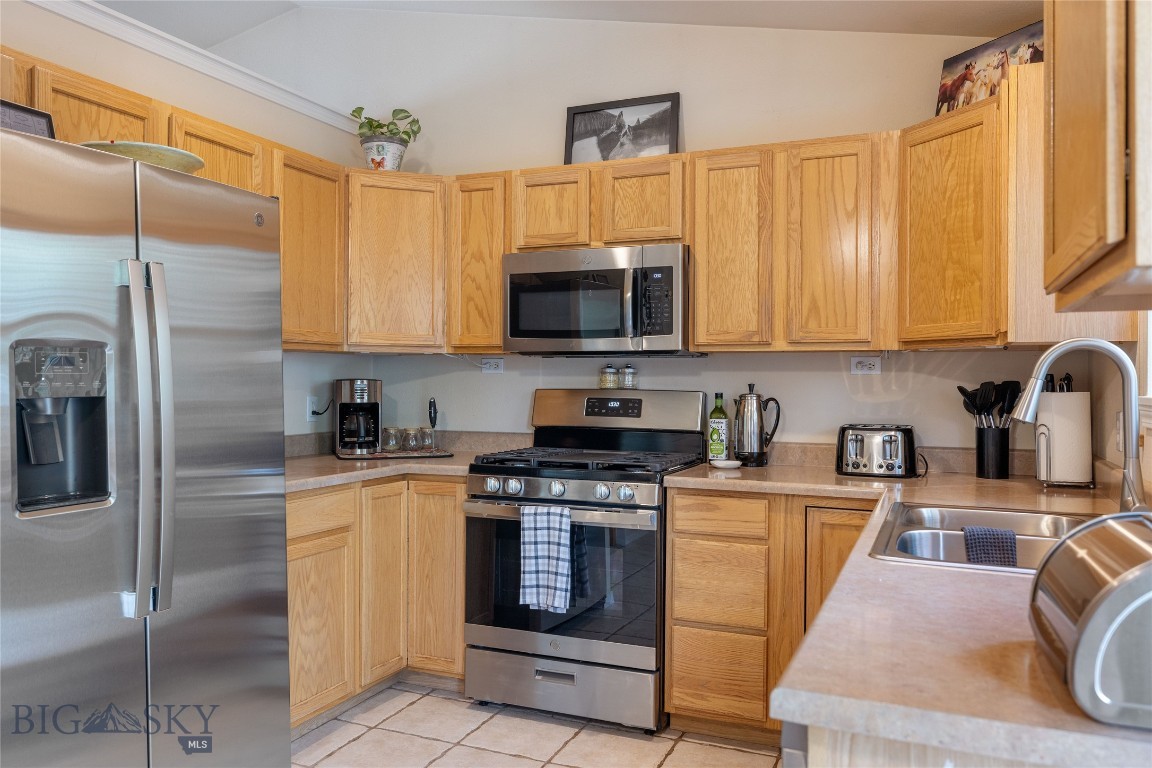2615 Daisy Drive Property Photo 11