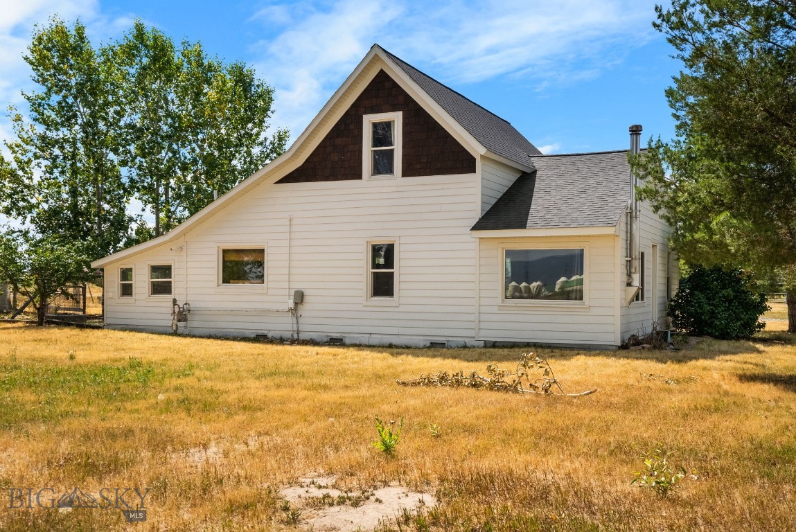 4660 Thorpe Road Property Photo 1