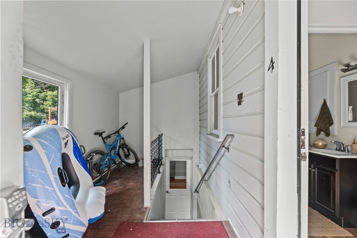 539 N Rouse Avenue Property Photo 29
