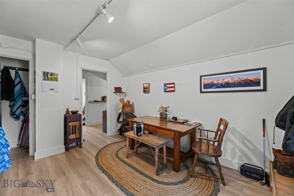 539 N Rouse Avenue Property Photo 46