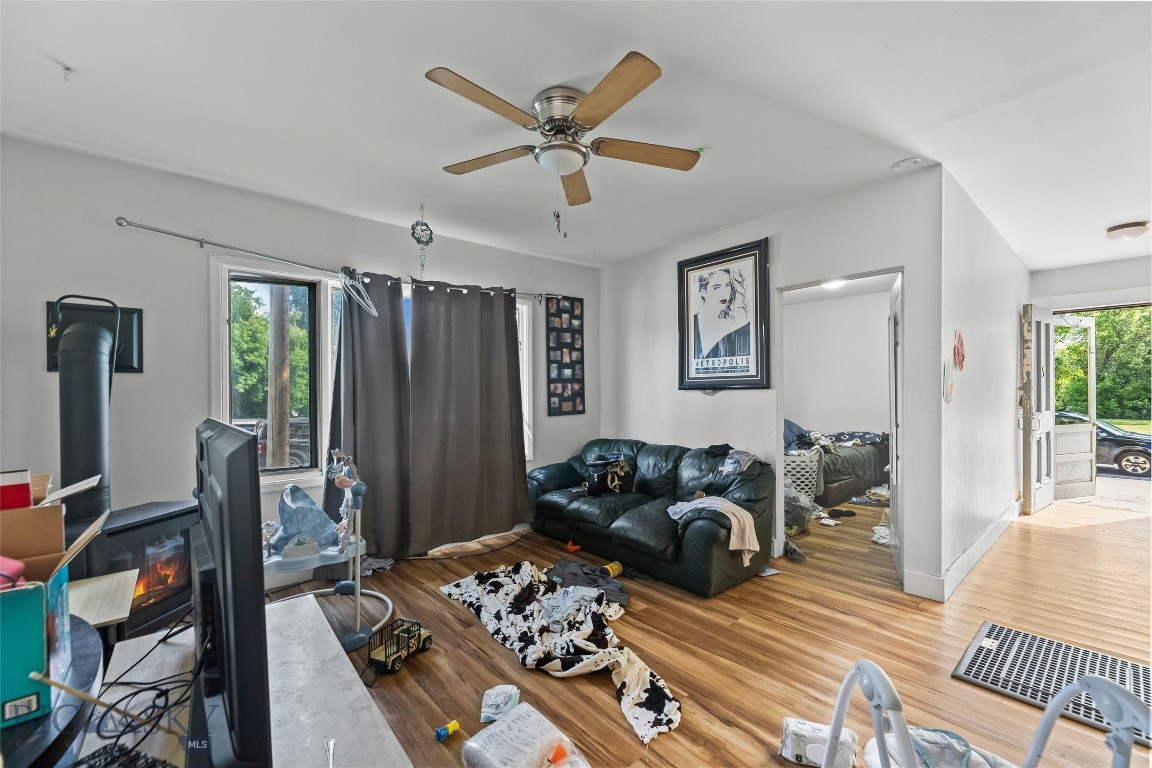 539 N Rouse Avenue Property Photo 58