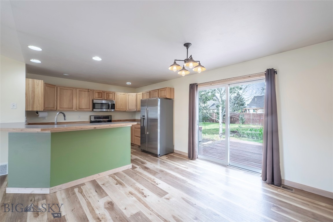 811 Dimaggio Drive Property Photo 4
