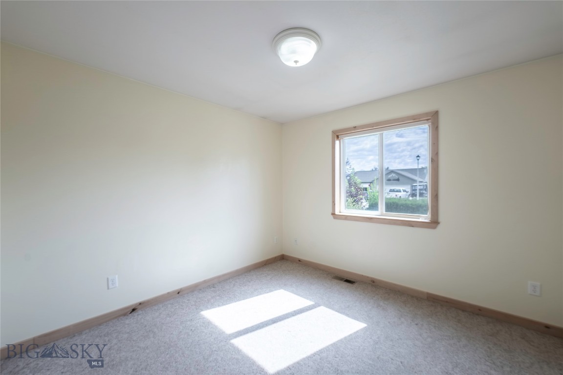 811 Dimaggio Drive Property Photo 13