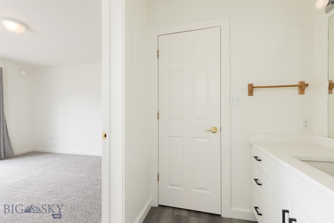 304 Firelight Property Photo 19