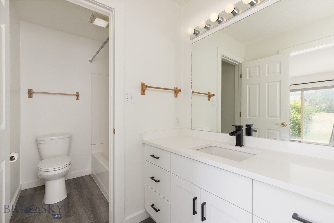 304 Firelight Property Photo 20