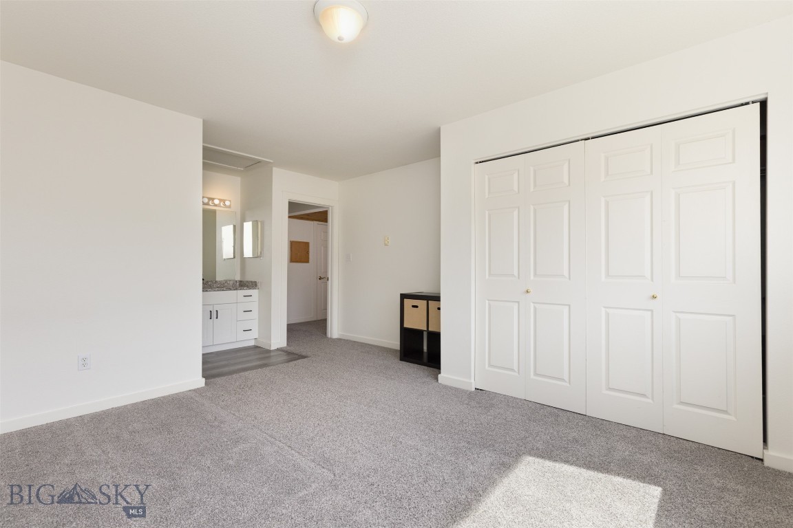 304 Firelight Property Photo 21