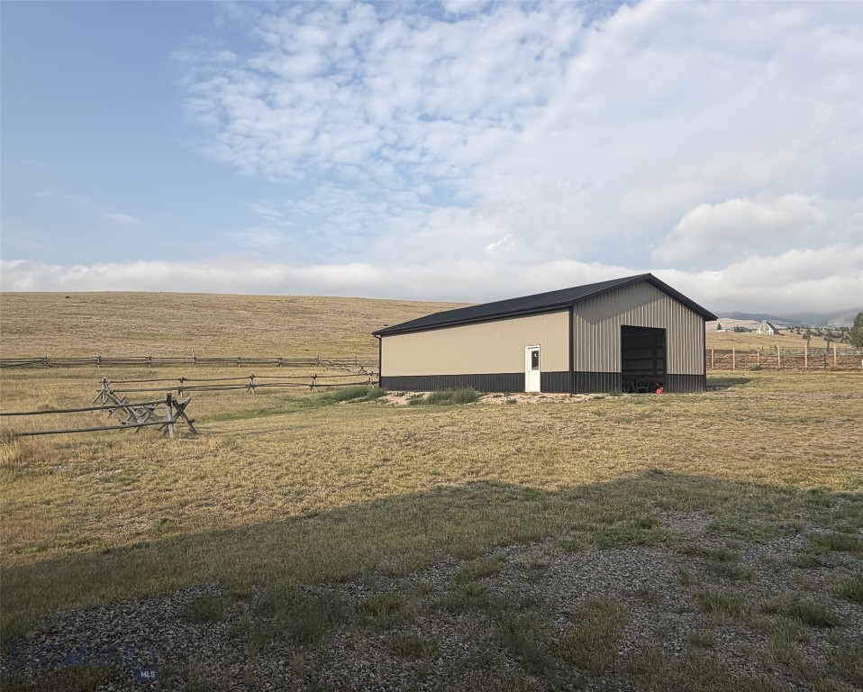 90 Halo Loop Trail Property Photo 40