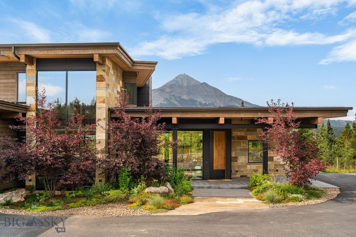 10 Middle Rider Road Property Photo 1
