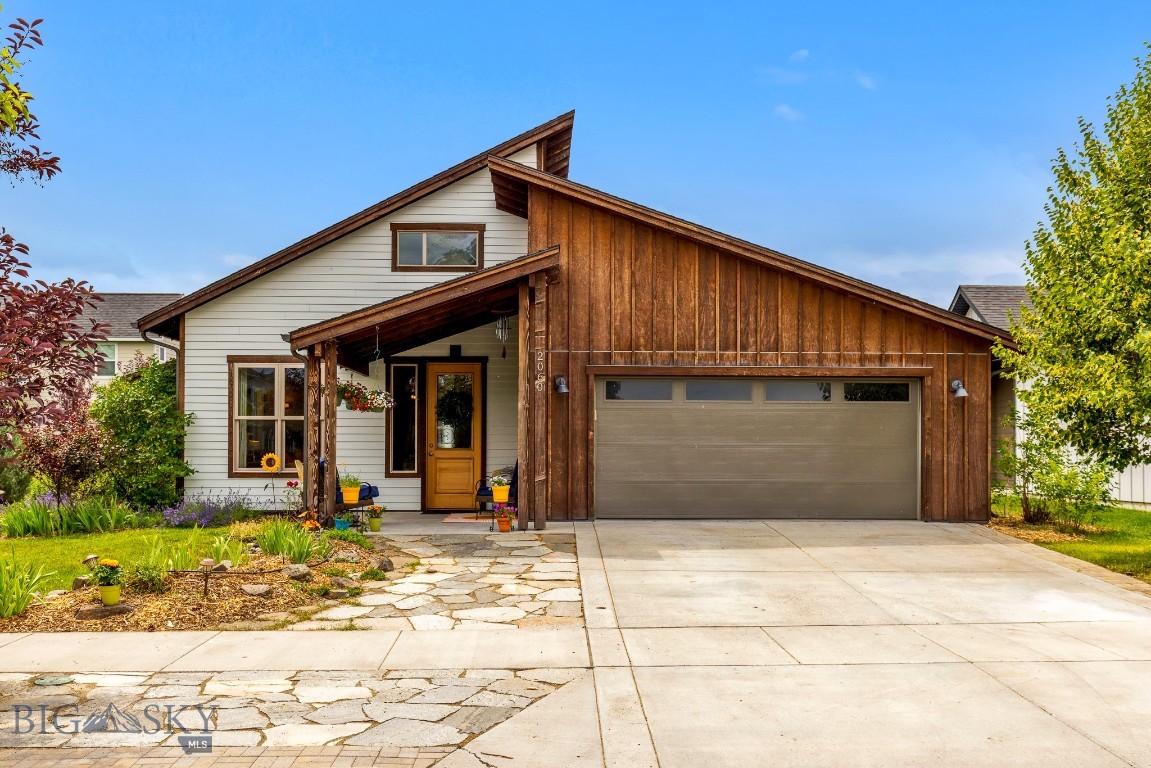2060 Jacobs Street Property Photo 1