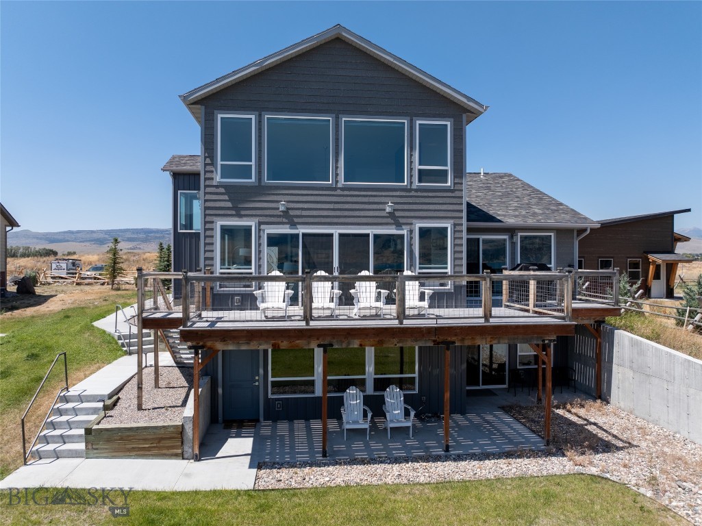 22 Jordan Lane N Property Photo 1