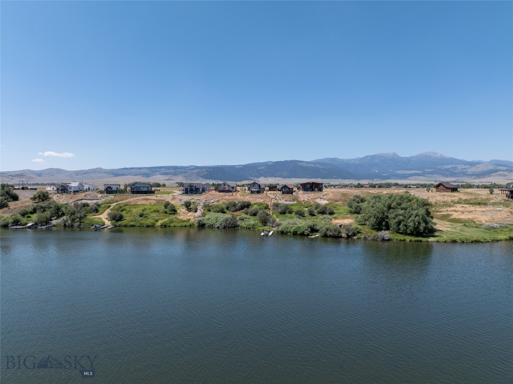 22 Jordan Lane N Property Photo 69