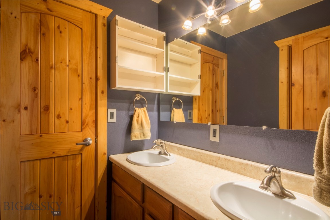 1601 W Olive 5 Property Photo 13