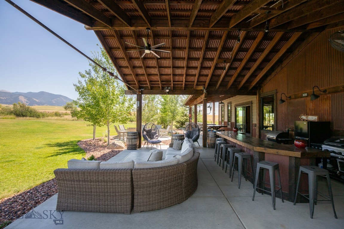 13920 Theisen Road Property Photo 14