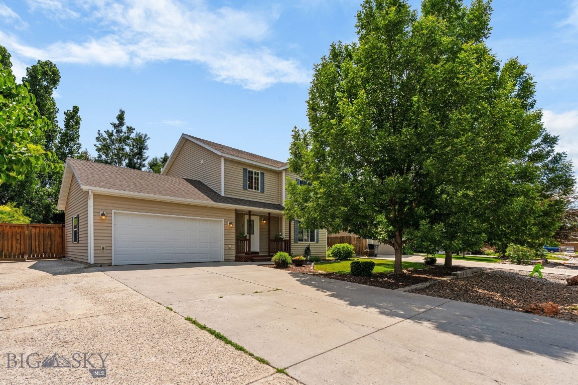 66 Aspenwood Drive Property Photo 2