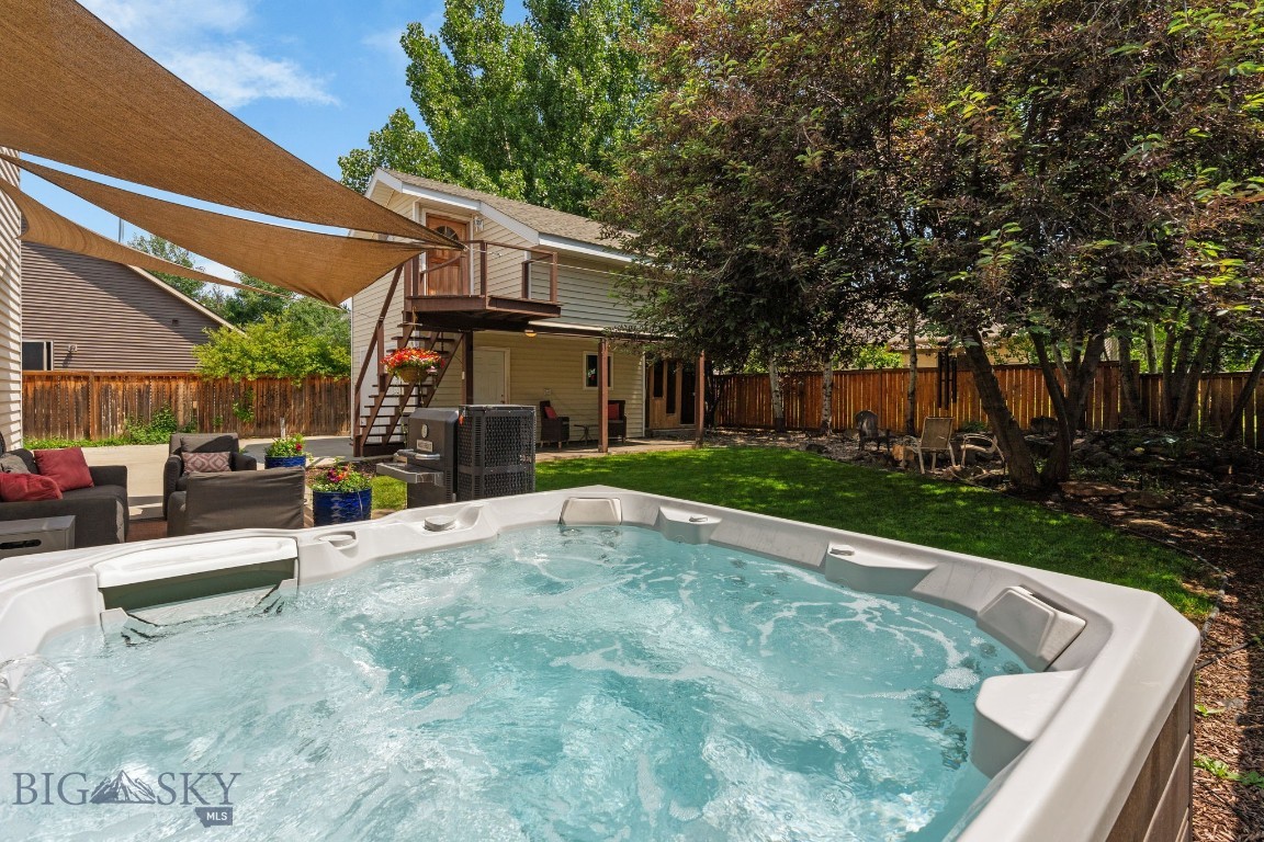 66 Aspenwood Drive Property Photo 4