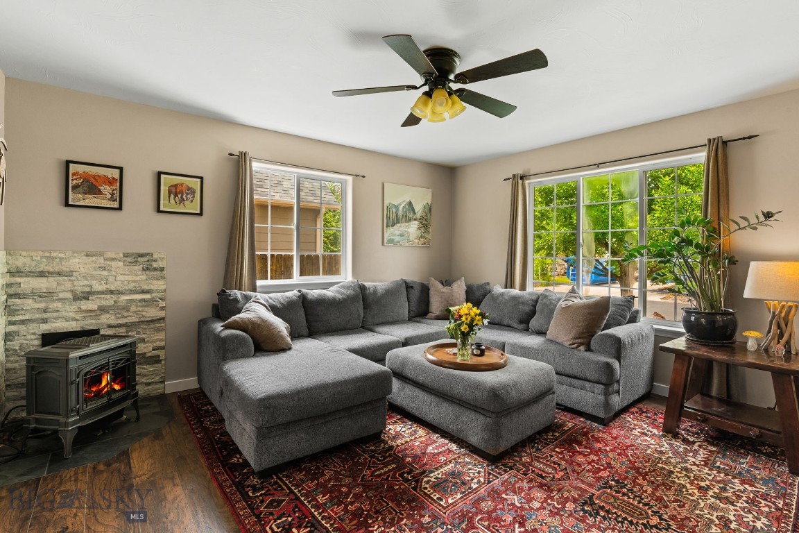 66 Aspenwood Drive Property Photo 7