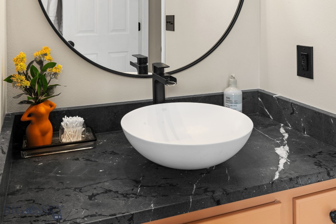 66 Aspenwood Drive Property Photo 32