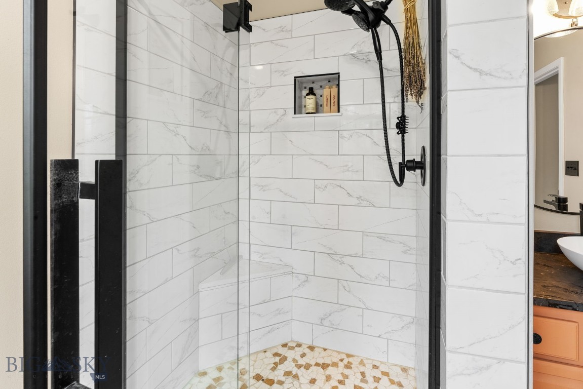 66 Aspenwood Drive Property Photo 33